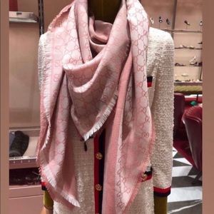 2 tone Gucci Shawl